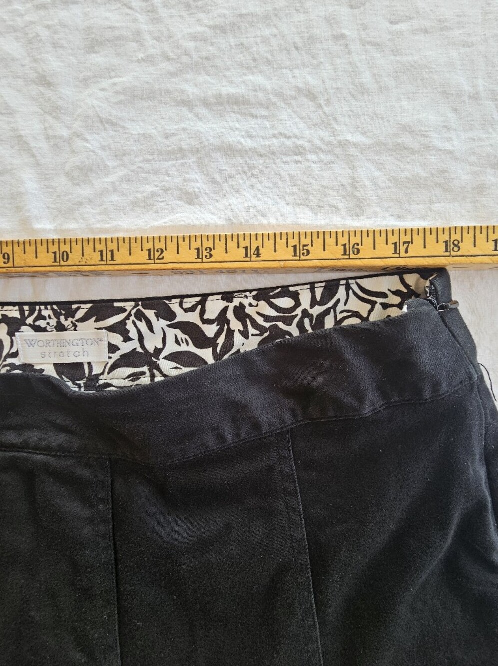 Worthington Black Pleated A-Line Women's Skirt Size 18 - Picture 4 of 7